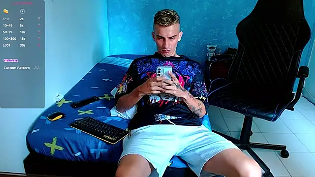 bray hotboy777 online show from 01/24/25, 07:39