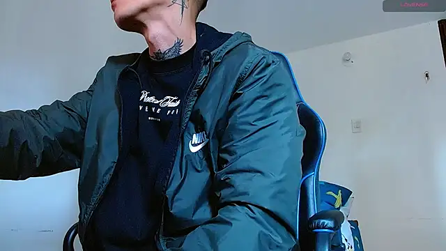 Snapshot of bray_hotboy777 chatting on 01/18/26, 02:10 bray hotboy777 online show from 01/18/26, 02:10