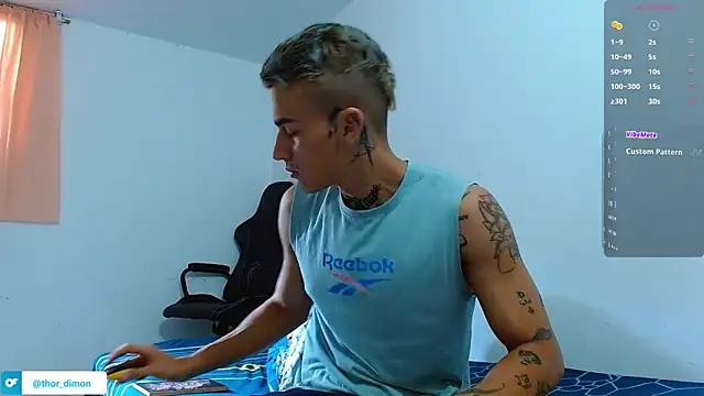 Snapshot of bray_hotboy777 chatting on 02/19/26, 03:08 bray hotboy777 online show from 02/19/26, 03:08