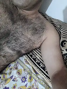 Snapshot of velociraptor_xxx chatting on 01/17/25, 05:19 velociraptor xxx online show from 01/17/25, 05:19