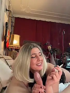 Snapshot of FoxyandTed chatting on 02/27/26, 05:02 FoxyandTed online show from 02/27/26, 05:02