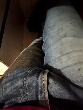 Snapshot of franko1987 chatting on 03/09/26, 04:49 franko1987 online show from 03/09/26, 04:49