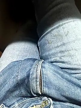 Snapshot of franko1987 chatting on 03/19/26, 05:33 franko1987 online show from 03/19/26, 05:33