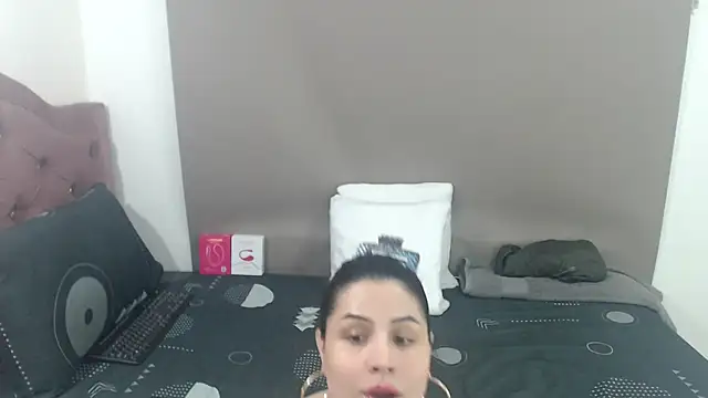 Snapshot of kimberlyjamexxx chatting on 05/13/26, 12:52 kimberlyjamexxx online show from 05/13/26, 12:52