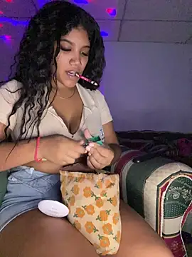 Snapshot of JennamartinyII chatting on 12/02/25, 03:07 JennamartinyII online show from 12/02/25, 03:07