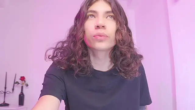 Snapshot of gabriel__manson chatting on 01/18/25, 05:15 gabriel manson online show from 01/18/25, 05:15