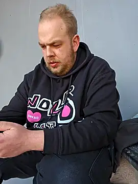 PupW0lfy online show from 01/21/25, 11:46