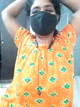 Snapshot of Tamil--Rani chatting on 12/15/24, 08:41 Tamil--Rani online show from 12/15/24, 08:41