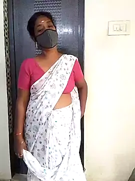 Snapshot of Tamil--Rani chatting on 01/04/25, 07:55 Tamil--Rani online show from 01/04/25, 07:55