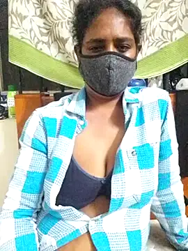 Snapshot of Tamil--Rani chatting on 01/06/25, 05:38 Tamil--Rani online show from 01/06/25, 05:38