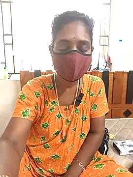 Snapshot of Tamil--Rani chatting on 02/01/25, 02:47 Tamil--Rani online show from 02/01/25, 02:47