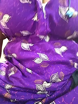 Snapshot of Tamil--Rani chatting on 02/15/25, 09:38 Tamil--Rani online show from 02/15/25, 09:38