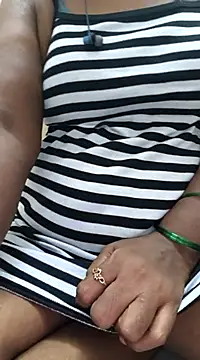 Snapshot of Tamil--Rani chatting on 02/23/25, 12:59 Tamil--Rani online show from 02/23/25, 12:59