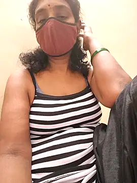 Snapshot of Tamil--Rani chatting on 02/23/25, 04:35 Tamil--Rani online show from 02/23/25, 04:35