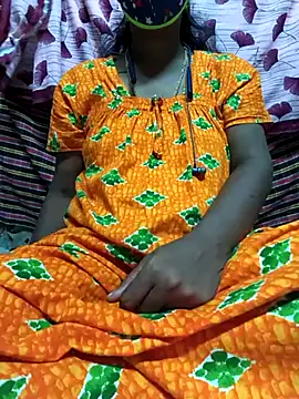 Snapshot of Tamil--Rani chatting on 03/05/25, 01:28 Tamil--Rani online show from 03/05/25, 01:28