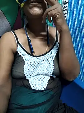 Snapshot of Tamil--Rani chatting on 03/13/25, 12:35 Tamil--Rani online show from 03/13/25, 12:35