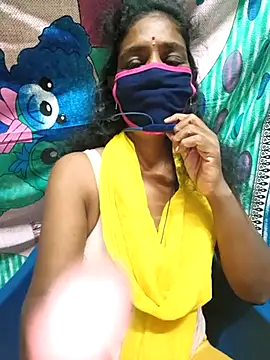 Snapshot of Tamil--Rani chatting on 03/21/25, 03:02 Tamil--Rani online show from 03/21/25, 03:02