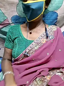 Snapshot of Tamil--Rani chatting on 10/24/25, 02:46 Tamil--Rani online show from 10/24/25, 02:46