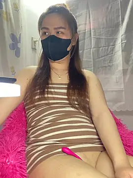 Odette68 online show from 03/05/25, 12:22