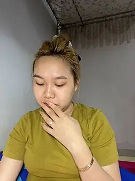 Odette68 online show from 05/08/26, 12:05