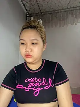 Odette68 online show from 05/10/26, 11:54