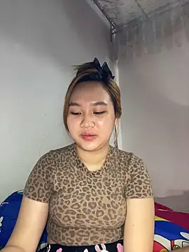 Odette68 online show from 06/08/26, 01:28