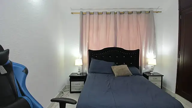 Snapshot of Debora_brown chatting on 03/08/25, 08:14 Debora brown online show from 03/08/25, 08:14