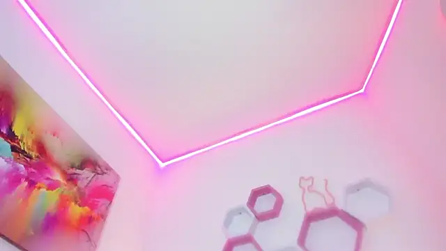  Ameliie online show from 02/18/25, 09:53