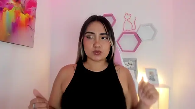 Snapshot of _Ameliie chatting on 03/07/25, 06:43 Ameliie online show from 03/07/25, 06:43