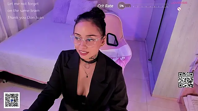 Snapshot of Aleja24Evans chatting on 03/08/25, 01:28 Aleja24Evans online show from 03/08/25, 01:28