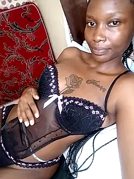 Snapshot of Pinky_shyee chatting on 03/16/25, 07:27 Pinky shyee online show from 03/16/25, 07:27