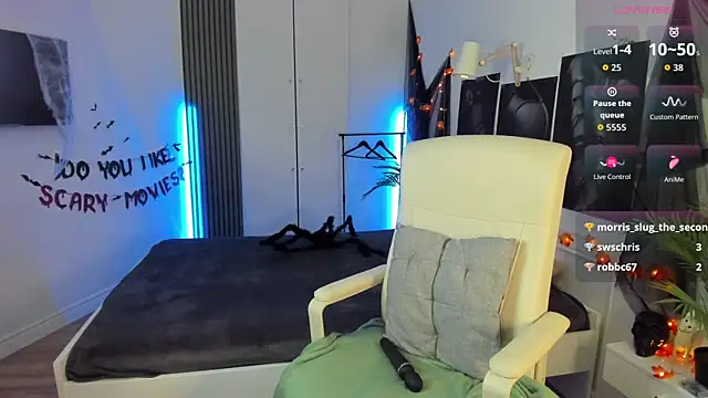 SashaSunlight online show from 10/29/25, 02:41