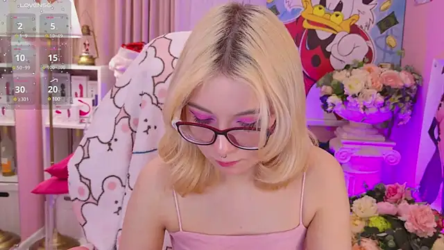 Coconut Mia online show from 12/10/24, 09:22