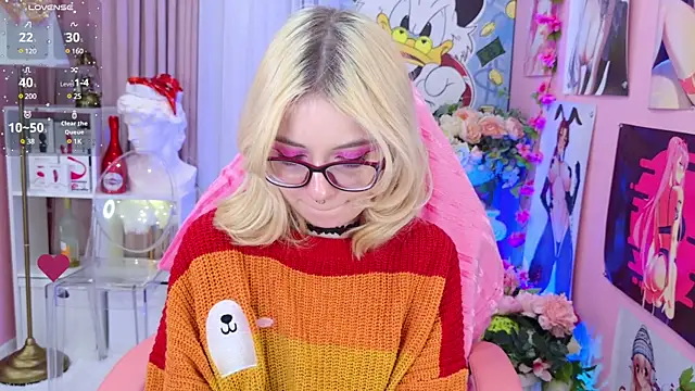 Coconut Mia online show from 12/17/24, 10:43