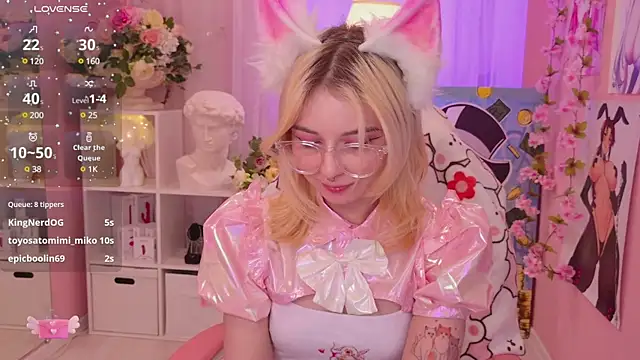 Coconut Mia online show from 01/13/25, 01:02