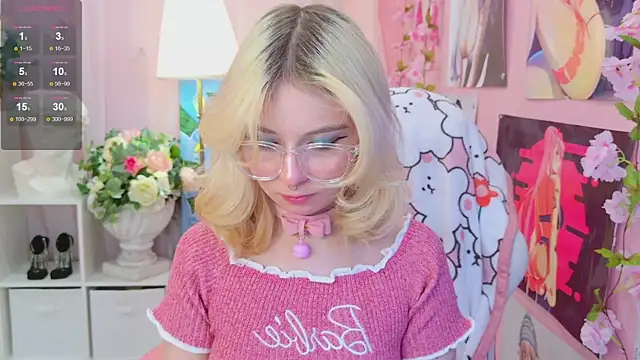 Coconut Mia online show from 01/21/25, 09:04