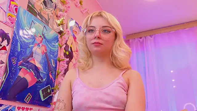 Coconut Mia online show from 03/09/25, 12:10