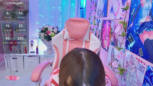 Coconut Mia online show from 04/25/26, 02:47