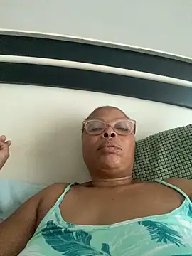 Nomthie online show from 03/13/25, 02:12