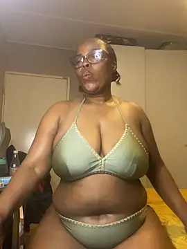 Nomthie online show from 10/06/25, 04:48