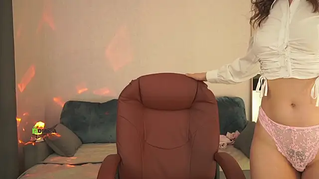 Snapshot of Victoria1Love chatting on 02/01/25, 02:58 Victoria1Love online show from 02/01/25, 02:58