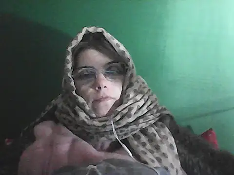 Snapshot of Musical__fantasy chatting on 10/04/25, 06:39 Musical fantasy online show from 10/04/25, 06:39