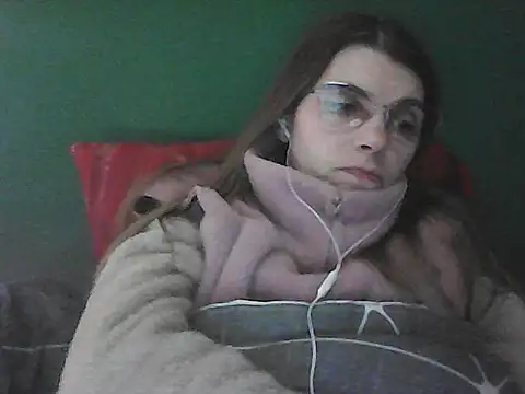 Snapshot of Musical__fantasy chatting on 10/06/25, 07:00 Musical fantasy online show from 10/06/25, 07:00