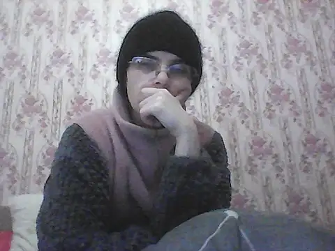 Snapshot of Musical__fantasy chatting on 11/19/25, 12:54 Musical fantasy online show from 11/19/25, 12:54