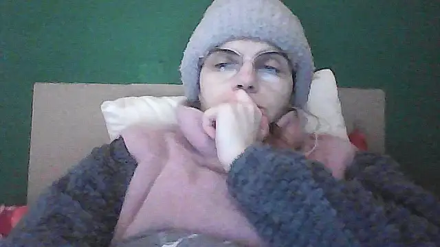 Snapshot of Musical__fantasy chatting on 12/21/25, 06:42 Musical fantasy online show from 12/21/25, 06:42