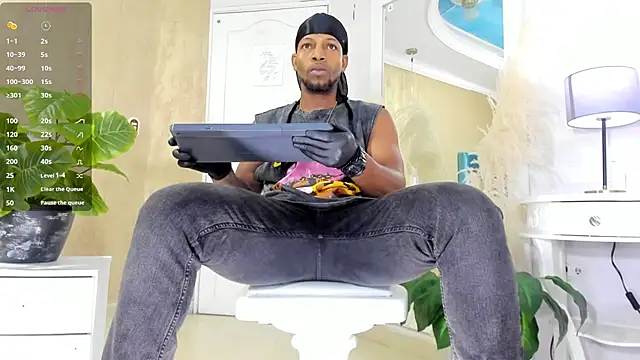 RicoBrown777  online show from 05/09/26, 04:06