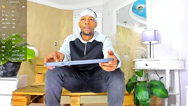 RicoBrown777  online show from 06/21/26, 03:53