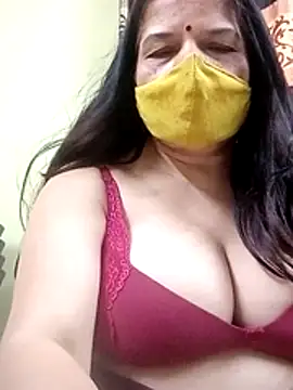 Snapshot of IndianAngle chatting on 05/16/26, 03:58 IndianAngle online show from 05/16/26, 03:58
