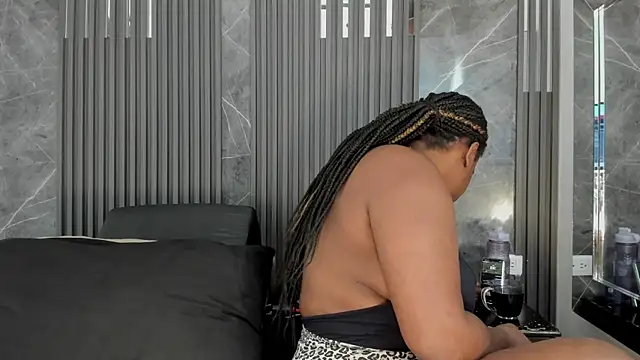 SaraiEvans online show from 09/09/25, 03:17