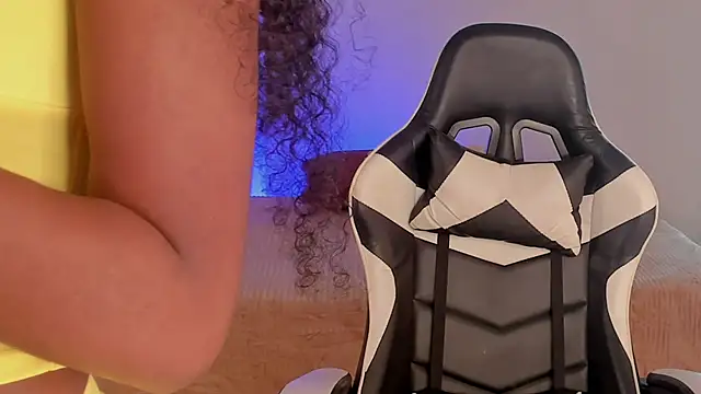 Snapshot of SavannahWildee chatting on 01/10/25, 02:13 SavannahWildee online show from 01/10/25, 02:13